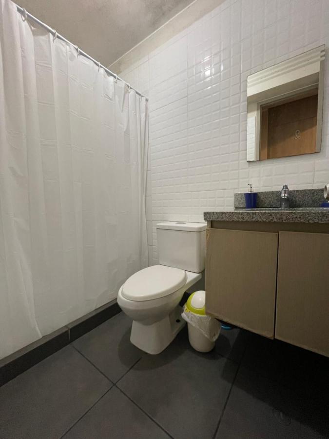 Hermosa Habitación Privada En Edificio De Estreno Frente Al Metro *